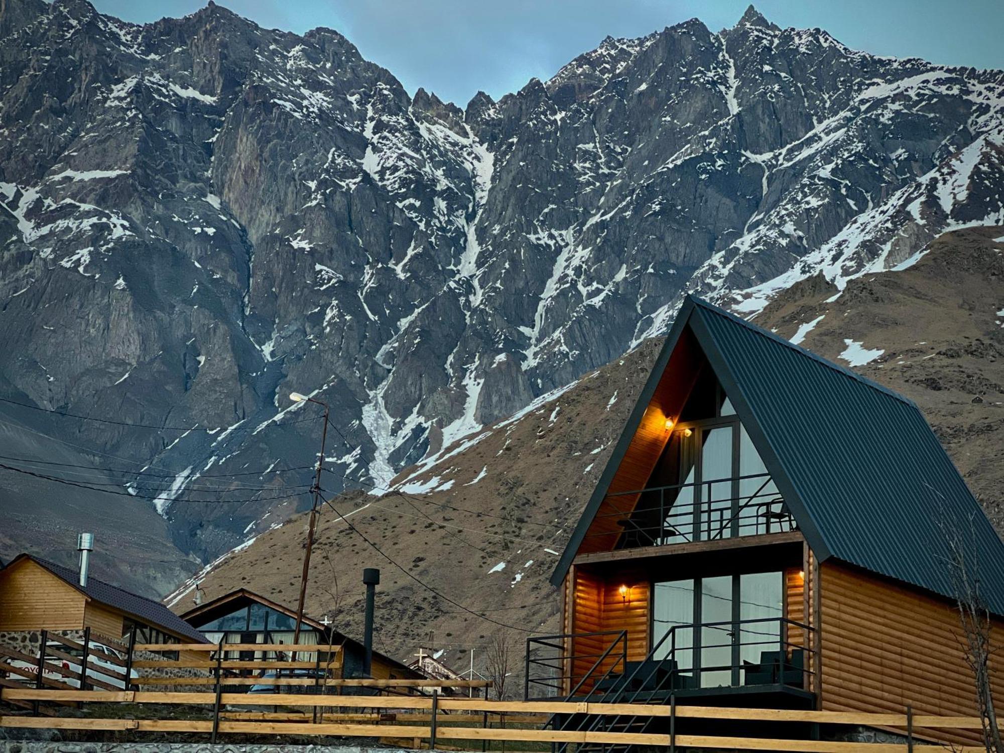 Sunset Cottage Kazbegi Extérieur photo