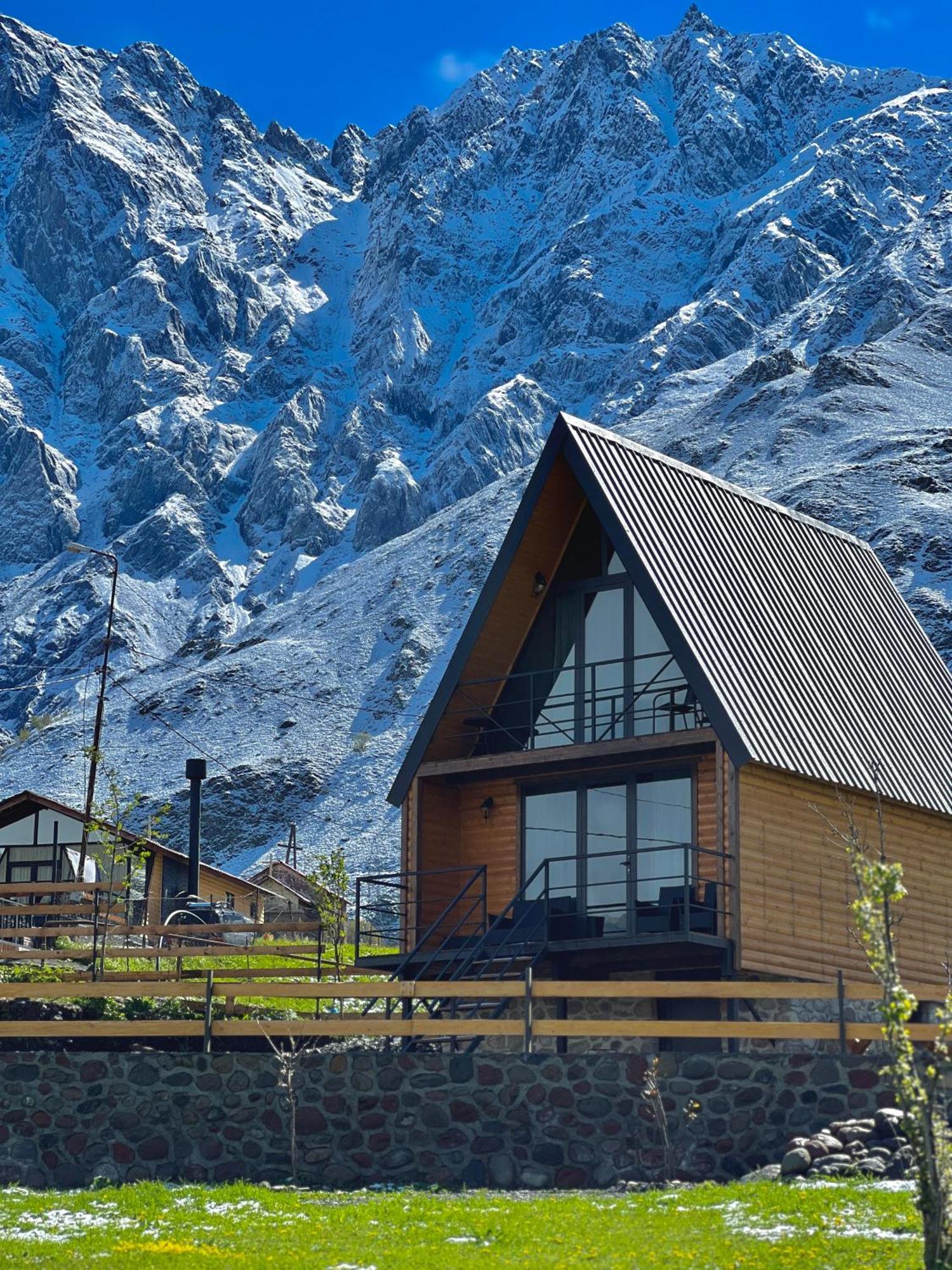 Sunset Cottage Kazbegi Extérieur photo