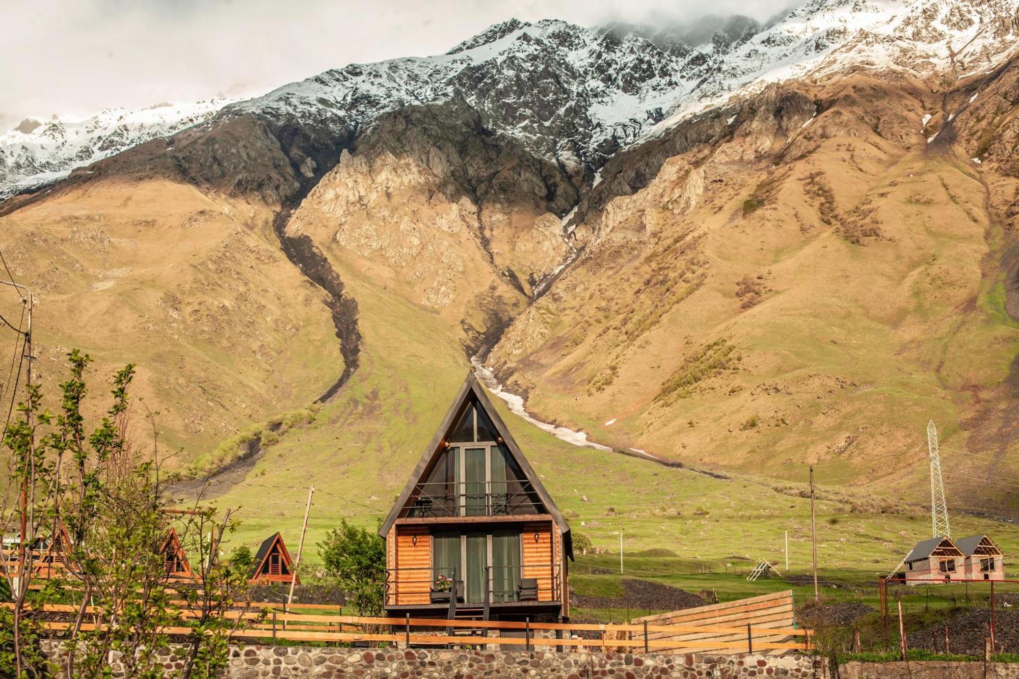 Sunset Cottage Kazbegi Extérieur photo