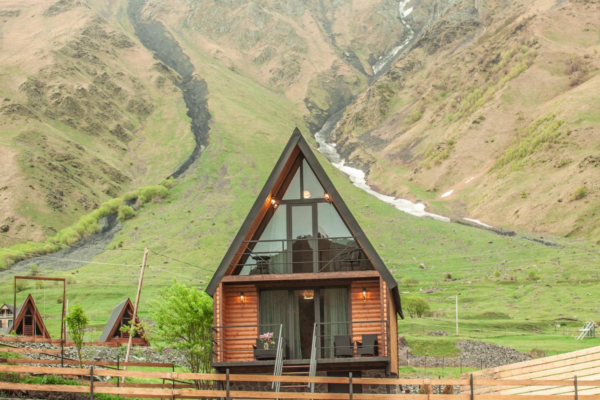 Sunset Cottage Kazbegi Extérieur photo